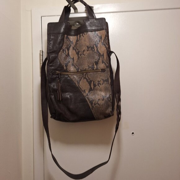 LUCY BRAND LEATHER BAG. - Picture 2 of 5